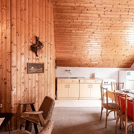 Holiday home Csendes Vendeghaz Balatonfoeldvaron *