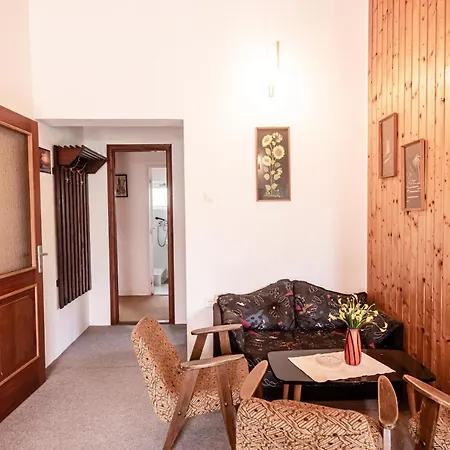 Holiday home Csendes Vendeghaz Balatonfoeldvaron *