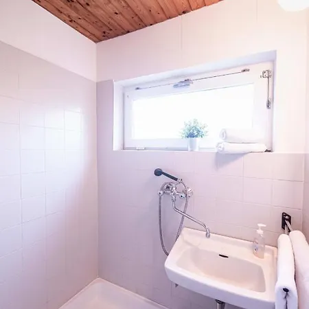 Csendes Vendeghaz Balatonfoeldvaron Holiday home *